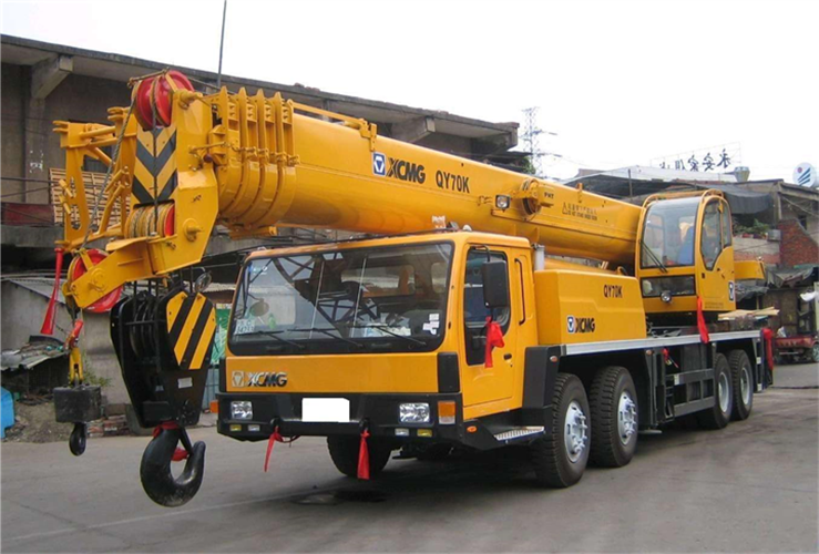 彭山区吊车出租选择重点