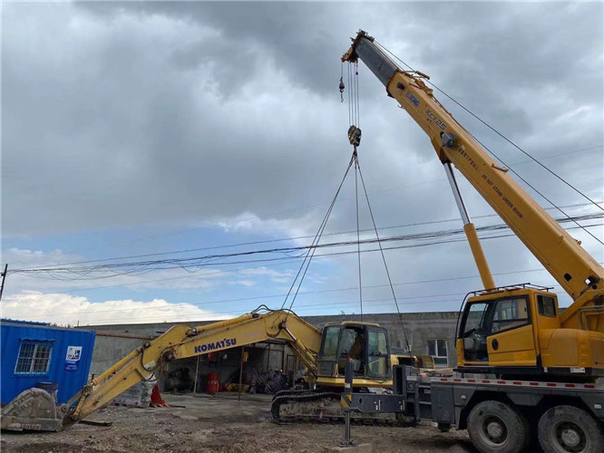 彭山区25吨吊车的工作半径是多少？